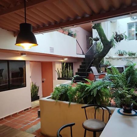 Hostal Casa Primavera Medellin Exterior photo