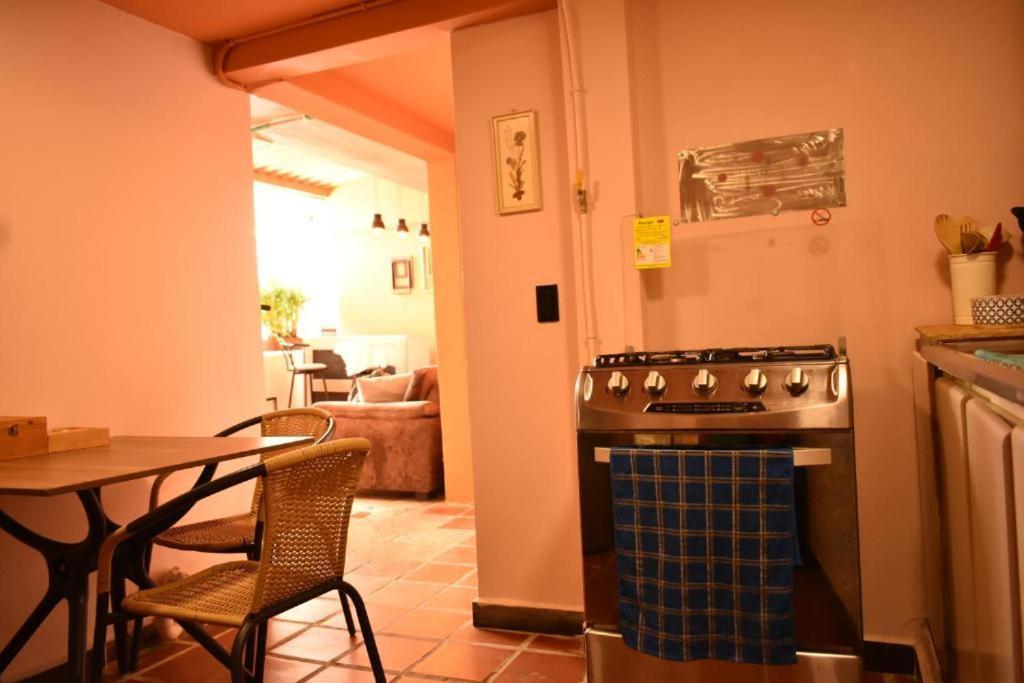 Hostal Casa Primavera Medellin Exterior photo